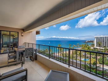 Condo, 2 Bedrooms, Ocean View (1103)