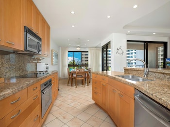 Condo, 2 Bedrooms (371)