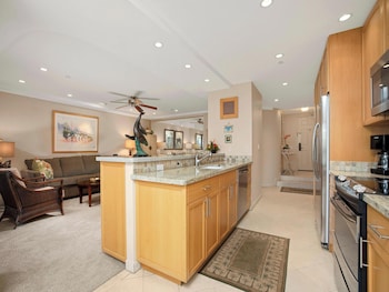 Condo, 2 Bedrooms, Ocean View (351)