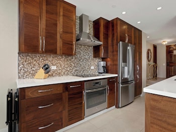 Condo, 2 Bedrooms, Ocean View (1104)