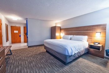 Standard Room, 1 King Bed (Leisure)