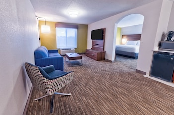 Suite, 1 King Bed with Sofa bed, Jetted Tub