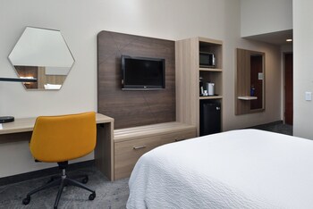 Standard Room, 1 King Bed (Leisure)