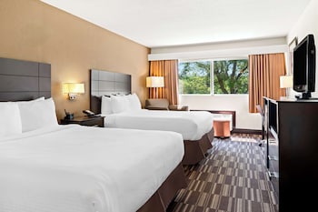 Standard Room, 2 Queen Beds, Non Smoking, Refrigerator & Microwave