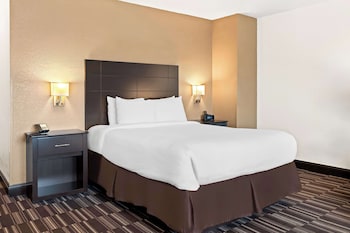 Suite, 1 King Bed, Non Smoking, Jetted Tub