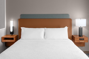 Room, 1 King Bed with Sofa bed, Non Smoking (Study)
