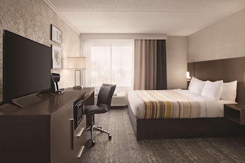 Suite, 1 King Bed, Non Smoking, Jetted Tub