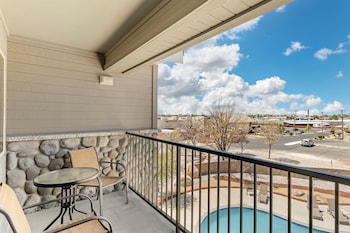 Suite, Multiple Beds, Balcony