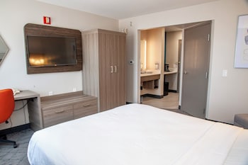 Standard Room, 1 Queen Bed, Accessible (Mobil Tub)