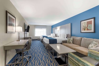 Executive Room, 2 Queen Beds, Non Smoking, Refrigerator & Microwave (with Sofabed)