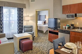 One King Bed, Two Double Beds, Two Bedroom Suite, Non-Smokin
