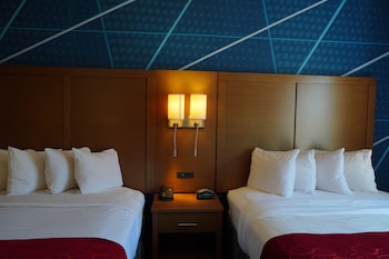 Suite, 2 Double Beds, Non Smoking
