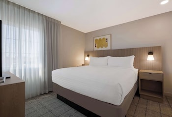 Suite, 1 King Bed (One Bedroom)