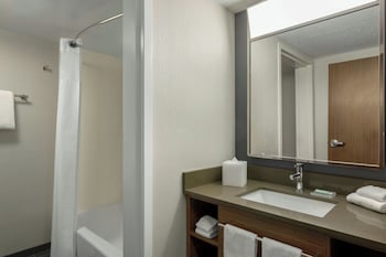 Room, Multiple Beds