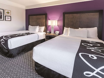 Room, 2 Double Beds, Accessible, Non Smoking (Bathtub w/ Grab Bars)