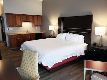 Room, 1 King Bed, Kitchenette