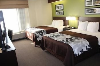 Standard Room, 2 Queen Beds, Non Smoking