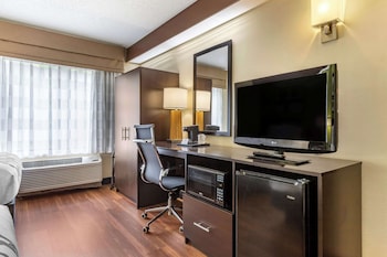 Standard Room, 2 Queen Beds, Non Smoking