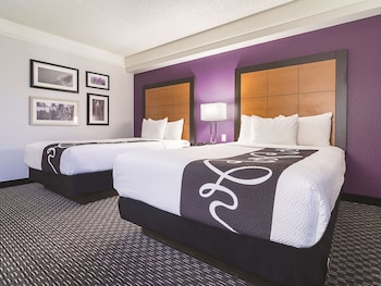 Deluxe Room, 2 Double Beds, Non Smoking