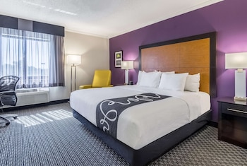 Deluxe Room, 1 King Bed, Non Smoking