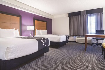Deluxe Room, 2 Double Beds, Non Smoking