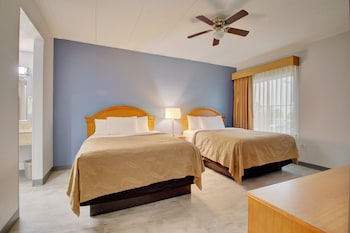 Suite, Non Smoking (2 Queen Beds, 2 person Sofabed)