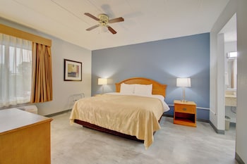 Suite, 1 King Bed with Sofa bed, Non Smoking (2 person Sofabed)