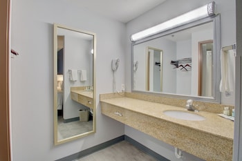 Suite, Non Smoking (2 Queen Beds, 2 person Sofabed)