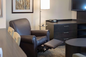 Studio Suite, 1 Queen Bed, Accessible (Mobility Tub)