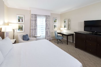1 King Bed Study Non Smoking
