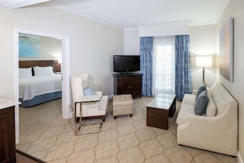 1 King 1 Bedroom Suite Non Smoking