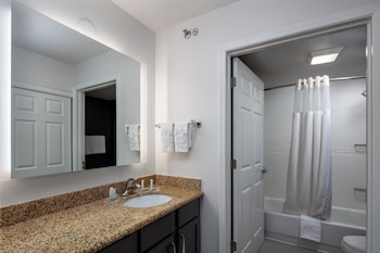 Suite, 1 Bedroom (Mobility/Hearing Accessible, Tub)