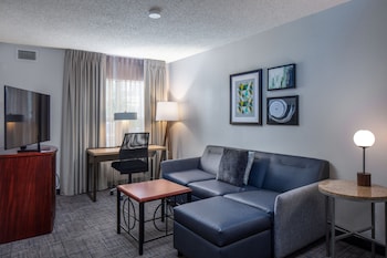 Suite, 1 Bedroom (Mobility/Hearing Accessible, Tub)