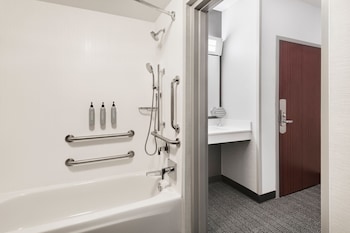 Room, 2 Queen Beds, Hearing Accessible