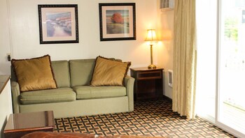 Suite, Multiple Beds, Non Smoking, Kitchen