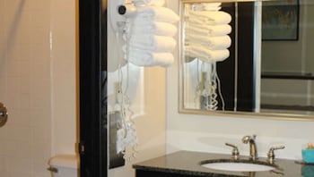Suite, Multiple Beds, Non Smoking, Kitchen