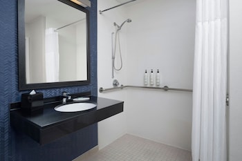 Room, 1 King Bed, Hearing Accessible