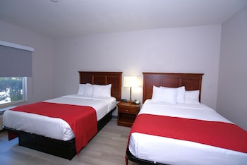 Room, 2 Queen Beds, Non Smoking
