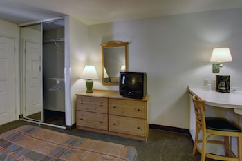 Standard Room, 1 Queen Bed, Non Smoking