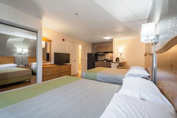 Standard Room, 2 Queen Beds, Non Smoking