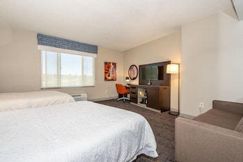 Deluxe Room, Multiple Beds, Refrigerator