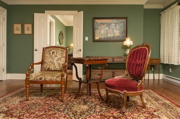 Suite, Private Bathroom (16 Suite)
