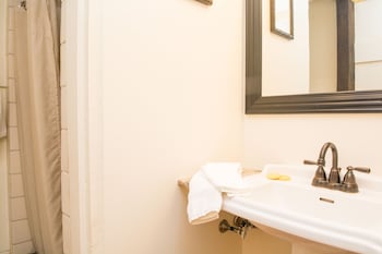 Room, Private Bathroom (#5 The Absegami Room)