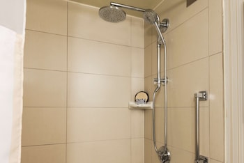 Room, 1 King Bed, Non Smoking (Luxury Bathroom)