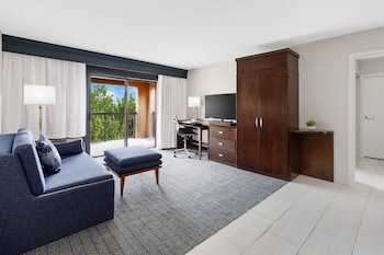 Suite, 1 Bedroom, Balcony