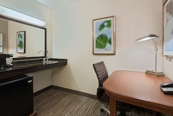 Room, 2 Double Beds, Accessible, Bathtub