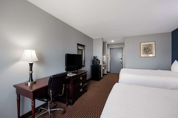 Standard Room, 2 Queen Beds, Non Smoking