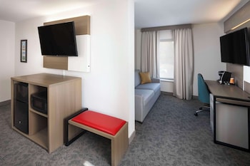 Suite, 1 King Bed, Non Smoking, Hot Tub