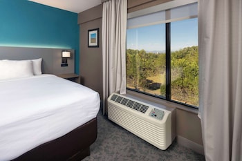 Suite, 1 King Bed, Non Smoking