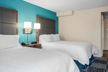 Room, 2 Queen Beds, Non Smoking